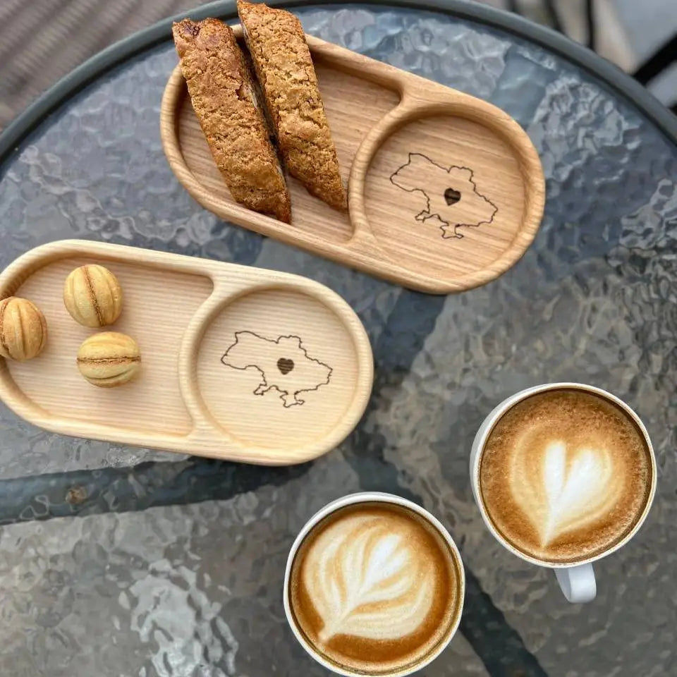 Natural oak coffee tray for home and café use