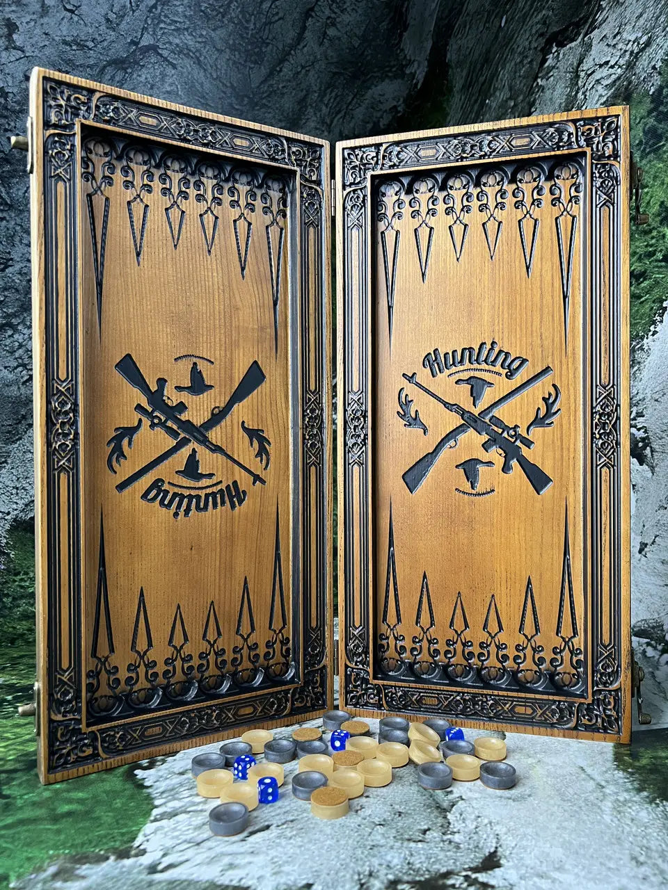 Premium ash wood backgammon board with hunting artwork