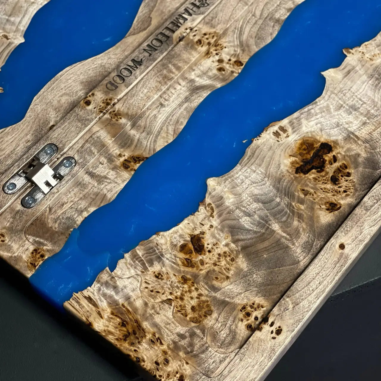 Open 50 cm backgammon board with blue epoxy resin and figured wood