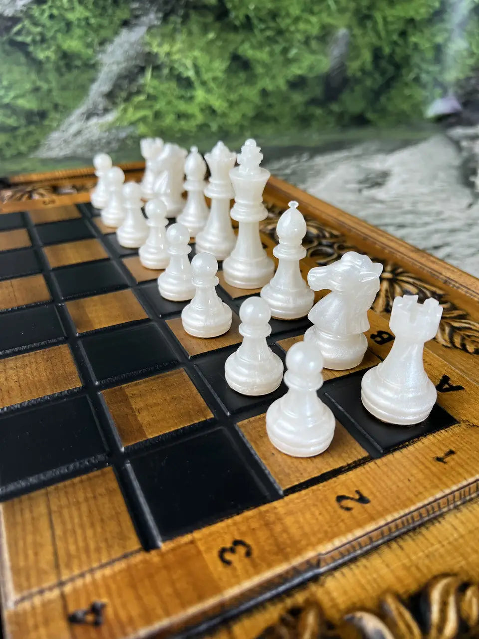 Pearl Elegance Resin Chess Pieces – Black & White Set (32 pcs)