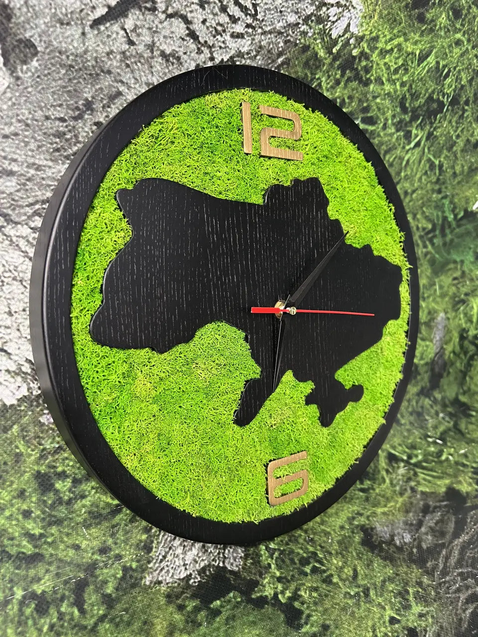 Ukraine shaped wooden wall clock with natural moss