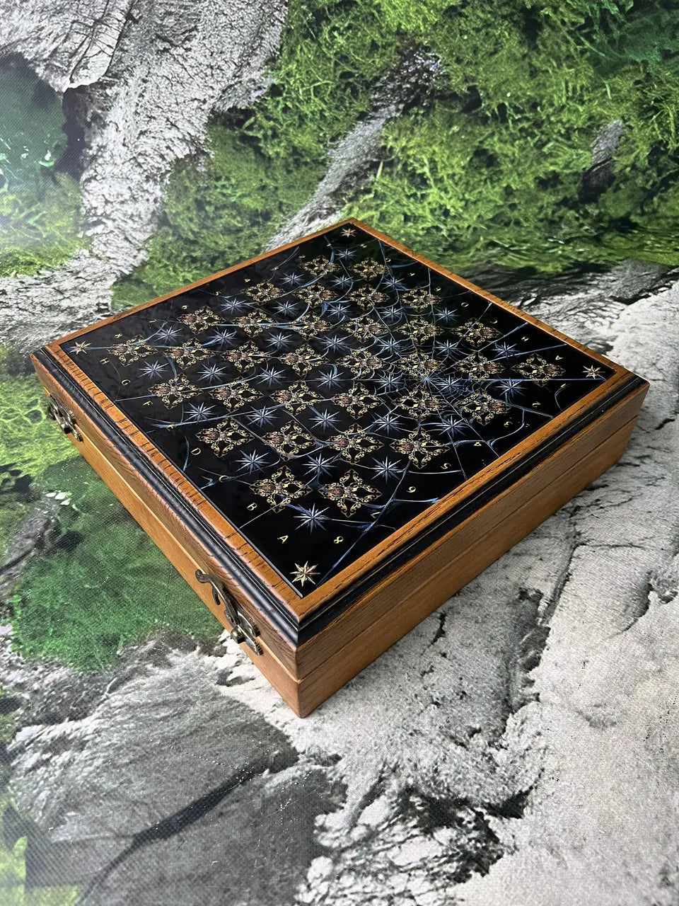 Luxury Spider in the Web chess set with glass pieces