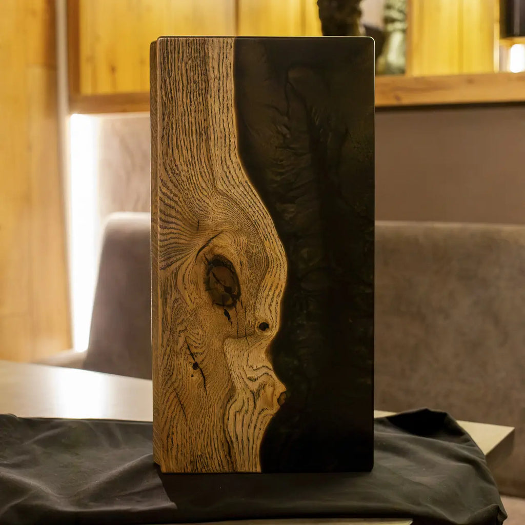 Noir handcrafted backgammon board folded with natural wood and black resin