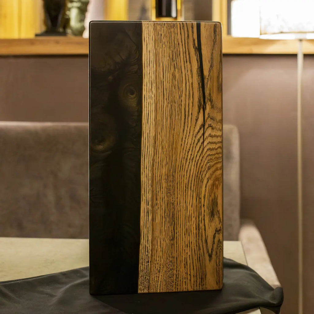 Closed Noir natural wood and black epoxy resin backgammon board