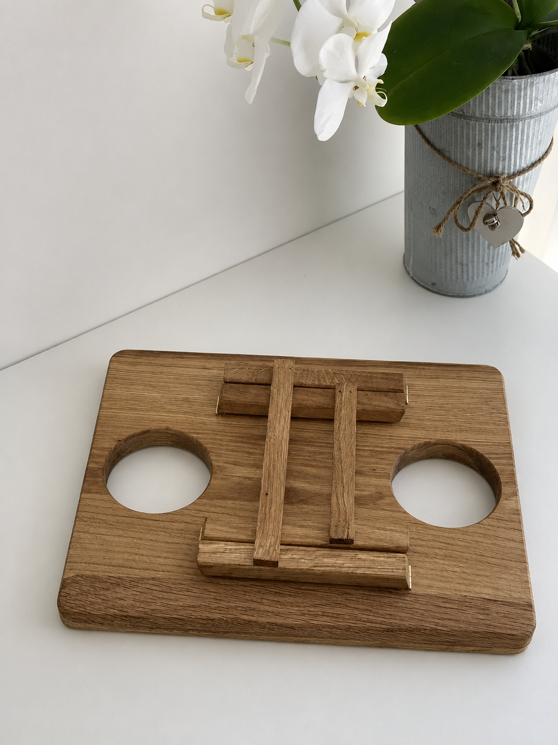 Foldable oak wine table for picnics and parties