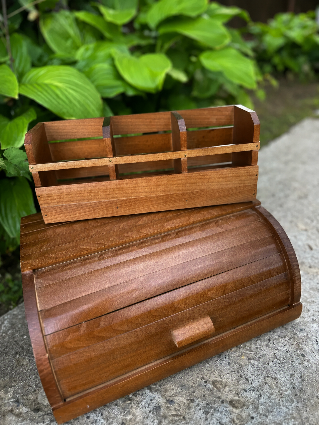Wooden bread box with three-compartment cutlery organizer