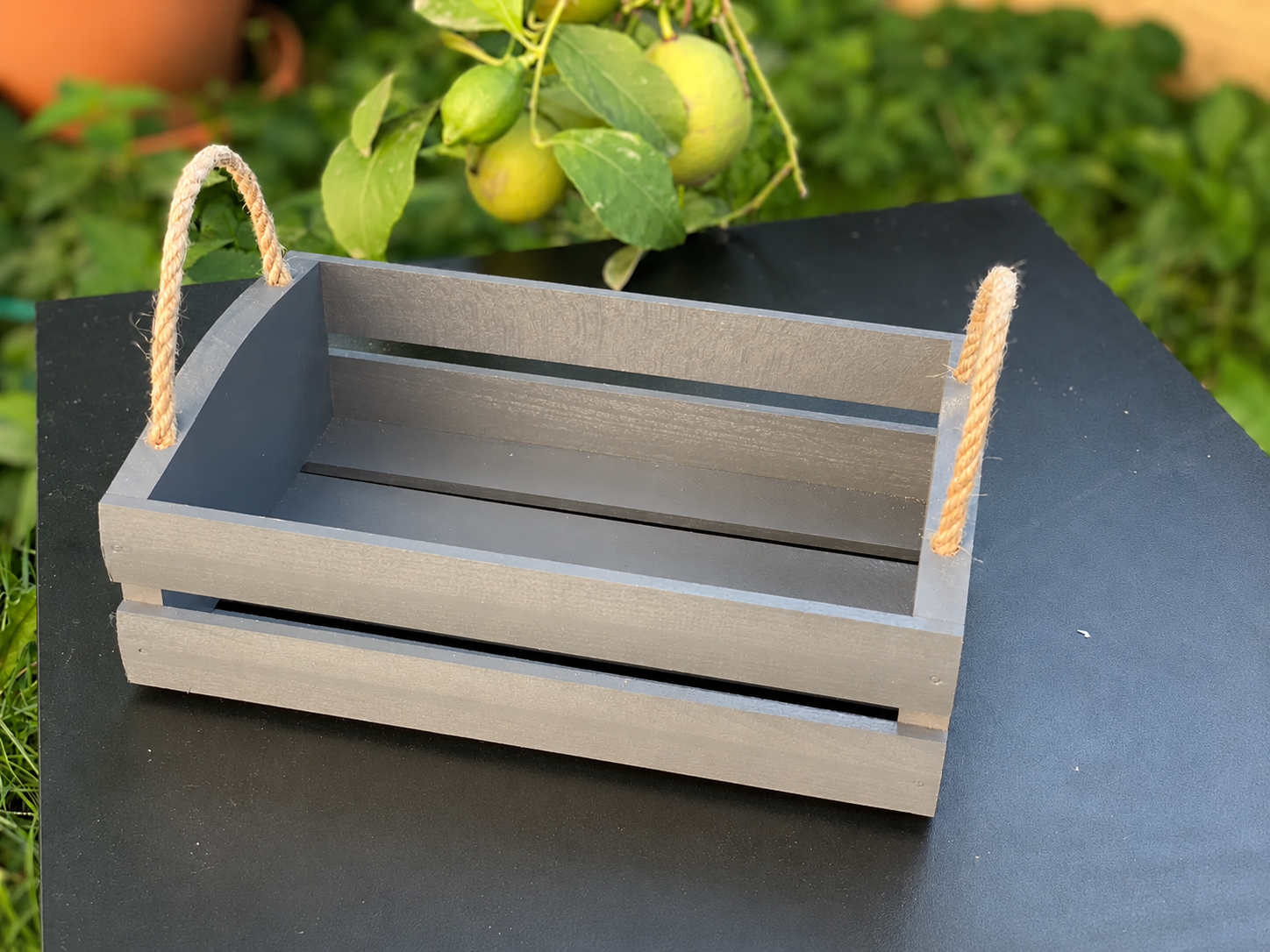 Wood bread box for bread rolls and pastries